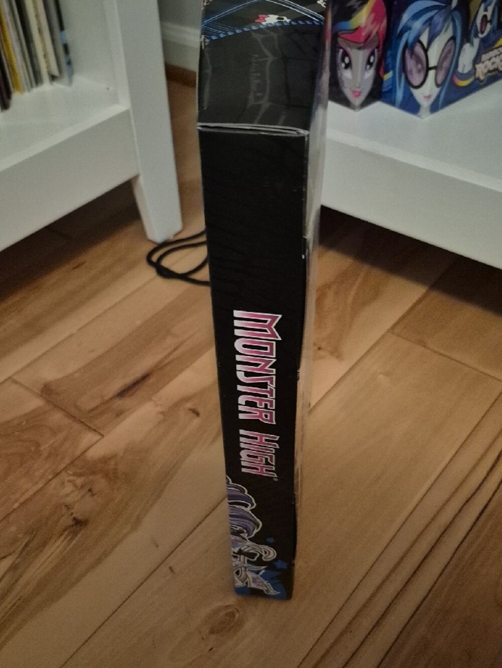 monster high Catrine DeMew Doll — Unopened CIB - Picture 3 of 8